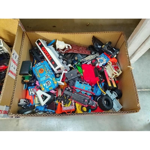 1089 - Two boxes of mixed Diecast, including Matchbox, majorette, Thomas the tank engine etc.