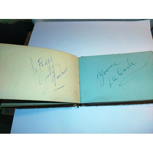 2093 - An excellent autograph book including:
Walt Disney, Buster Keaton, Burt Lancaster, Dinah Shore, Mary... 