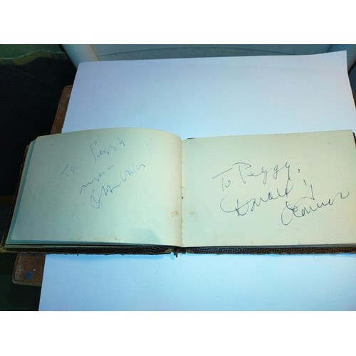 2093 - An excellent autograph book including:
Walt Disney, Buster Keaton, Burt Lancaster, Dinah Shore, Mary... 