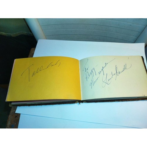 2093 - An excellent autograph book including:
Walt Disney, Buster Keaton, Burt Lancaster, Dinah Shore, Mary... 