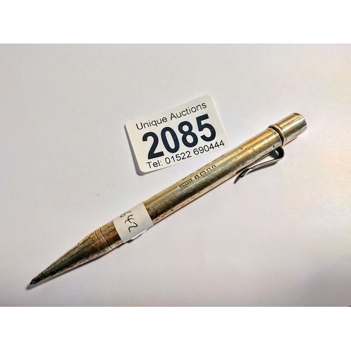 2085 - A Silver Sampson & Mordan propelling pencil. Initialled A.E.R 29.5.35.