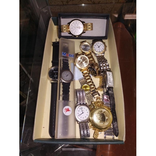 1173 - A mixed lot ladies and gents watches including pocket watch.