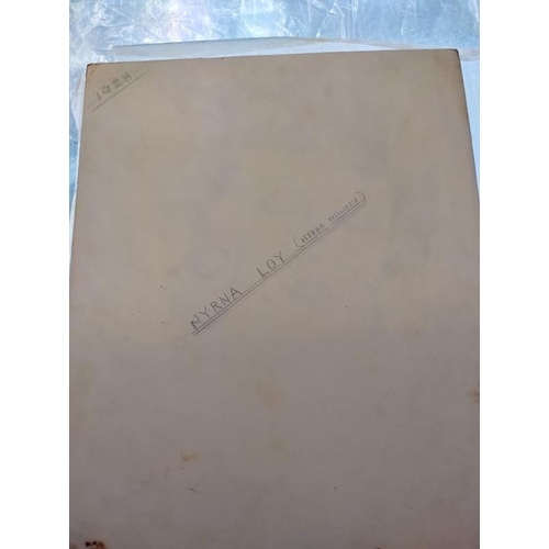 2075 - A portfolio of drawings by a talented amateur artist from 1920's. 14 drawings including film stars a... 