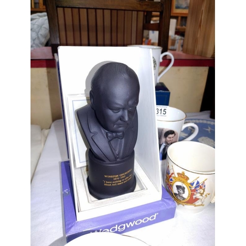 1315 - A boxed Wedgewood Winston Churchill bust and other boxed Wedgewood items plus other pottery commonwe... 