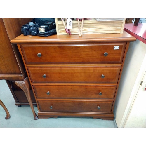 1332 - A mahogany effect bedroom chest of drawers. 89cm x 47cm x height 94cm.  COLLECT ONLY.