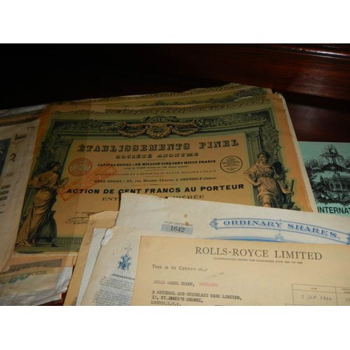 2565 - An interesting collection of 26 old, share certificates from France, USA, Belgium and the UK. They a... 