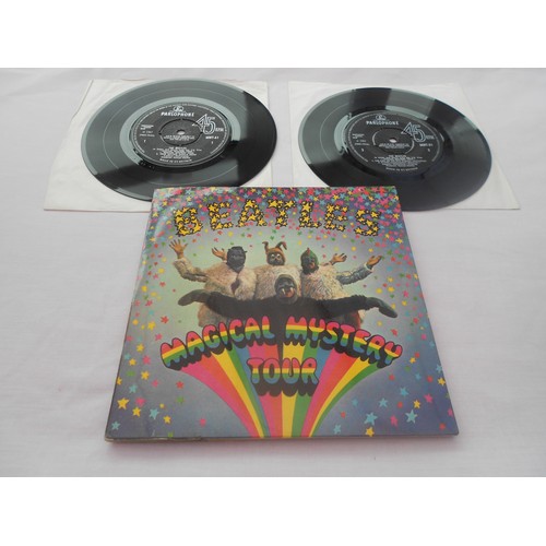 2 - The Beatles – Magical Mystery Tour UK MONO Push-out centre Issue. The vinyl and sleeve is in excelle... 