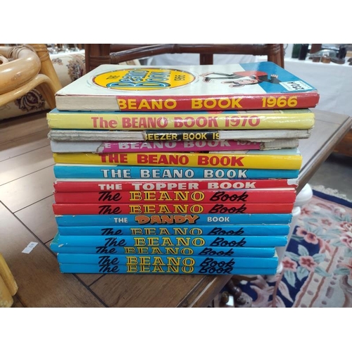 250A - A quantity of Beano annuals including Dandy 1960/70's.