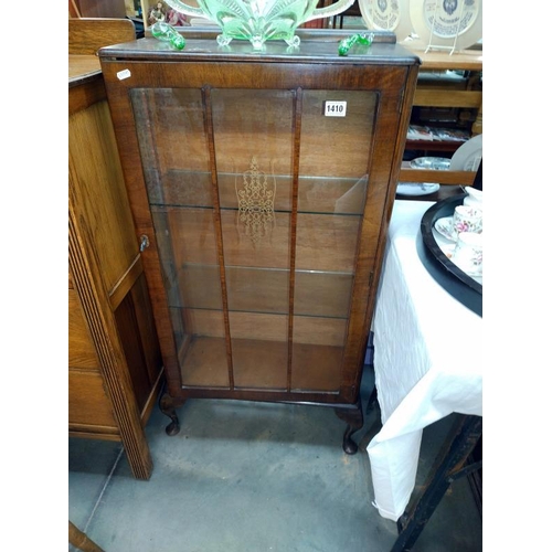 1410 - A 1930's display cabinet. 60 x 25 x Height 113cm. COLLECT ONLY