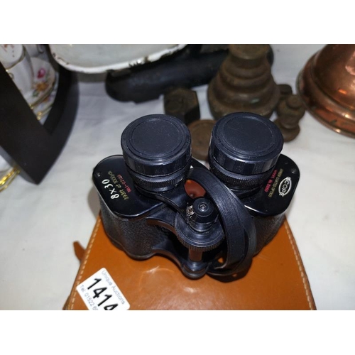 1414 - A Vintage scope model 3850 8x30 binoculars in case.