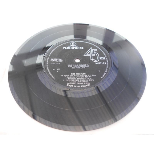 1 - The Beatles – Magical Mystery Tour UK MONO Solid centre Issue. The vinyl and sleeve is in excellent ... 