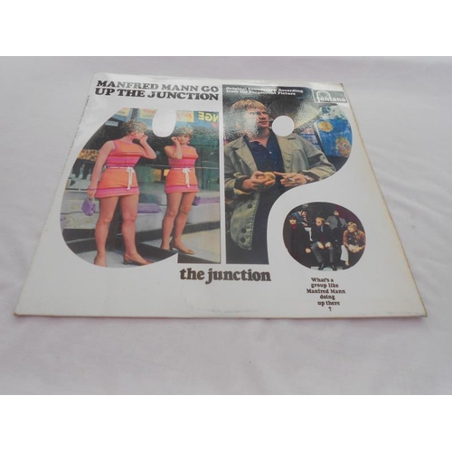 108 - Manfred Mann - Up the Juction. UK 1st press record LP STL 5460 886468 1Y//1 and 2Y//1 EX