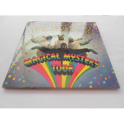 2 - The Beatles – Magical Mystery Tour UK MONO Push-out centre Issue. The vinyl and sleeve is in excelle... 