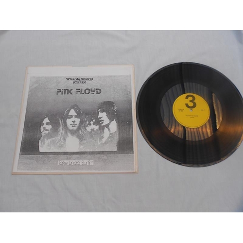 24 - Pink Floyd - Take Linda Surfin WR 007. M 502 Wizard Records LP