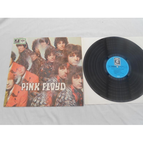 30 - Pink Floyd - Piper at the Gate of Dawn German record LP C 062-04 292 Ex