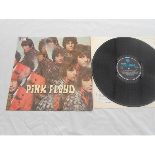 31 - Pink Floyd - Piper at the Gate of Dawn UK LP record SX 6157