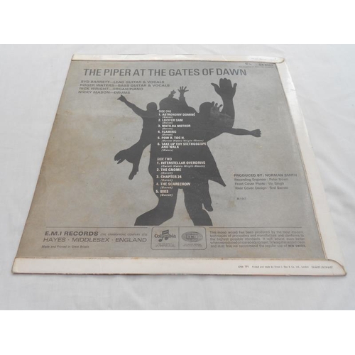 31 - Pink Floyd - Piper at the Gate of Dawn UK LP record SX 6157