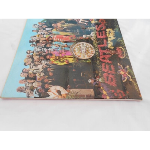 32 - The Beatles Sgt Peppers UK 1st press LP record XEX 637-1 and XEX 638-1 EX+