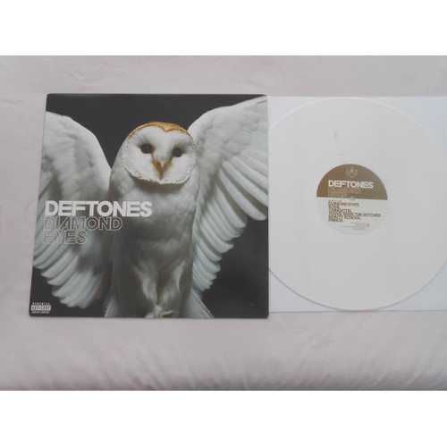 80 - Collection of 2 records by The Deftones Both in Near mint condition Deftones  - Koi No Yokan EU 9362... 