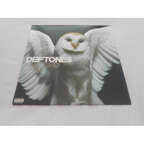 80 - Collection of 2 records by The Deftones Both in Near mint condition Deftones  - Koi No Yokan EU 9362... 