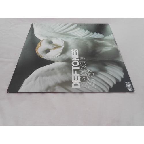 80 - Collection of 2 records by The Deftones Both in Near mint condition Deftones  - Koi No Yokan EU 9362... 