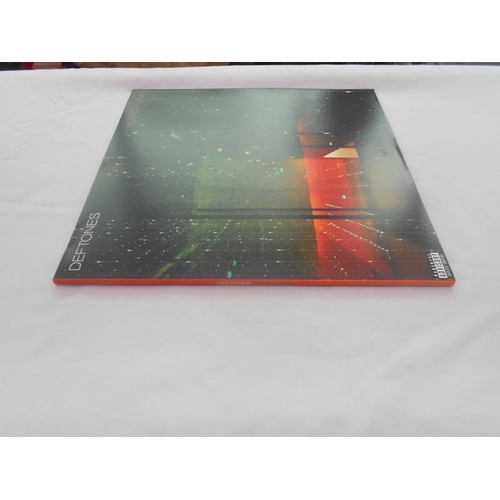 80 - Collection of 2 records by The Deftones Both in Near mint condition Deftones  - Koi No Yokan EU 9362... 