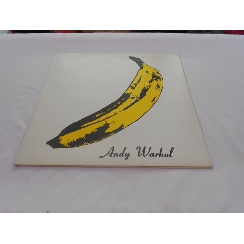 91 - The Velvet Underground & Nico UK LP Record 2315 056 A//1 420 and B//1 420 EX+