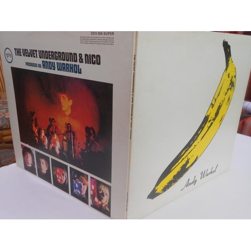 91 - The Velvet Underground & Nico UK LP Record 2315 056 A//1 420 and B//1 420 EX+