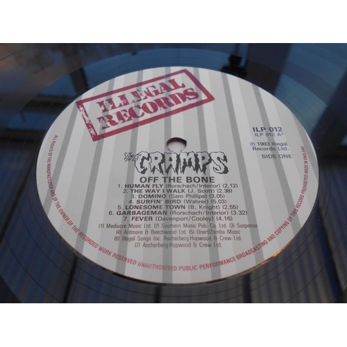 136 - The Cramps – Off the Bone UK LP 1st press record Illegal Records ILP 012 A and B N/EX