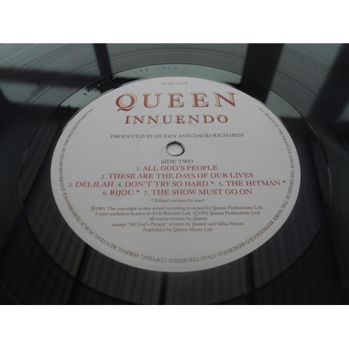 200 - Queen - Innuendo UK 1st press Record LP RCSD 115 A-1U-1-1 and B-2U-1-1 VG+