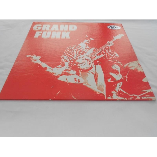 207 - Grand Funk Railroad – Grand Funk .US record LP SW 16177 W-8 and W-10 EX