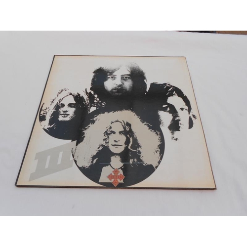 492 - Led Zeppelin Led Zeppelin 3 UK 1970 1st press LP 2401002 A-5 and B-5 VG+