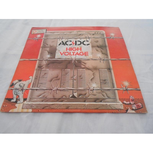 528 - AC DC - High Voltage Aussie record LP 1975 APLP 009 A-5 and B-3 Rare NM