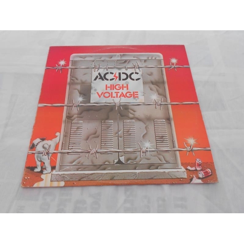 531 - AC DC - High Voltage Aussie LP 1975 APLP 009 XAPAX 1177 & XAPAX 1178 Very Rare NM