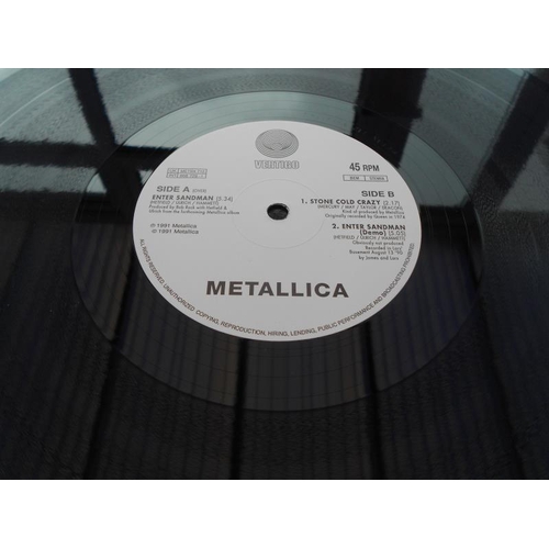 537 - Metallica – Enter Sandman UK 12” 1st press Limited Edition Box plus Photos. METBX 712 NM