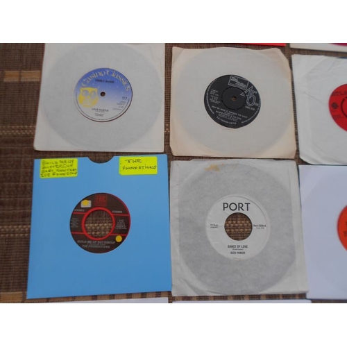 646 - Collection of 35 Soul and Northern Soul 7” singles Original and ressiues VG to EX