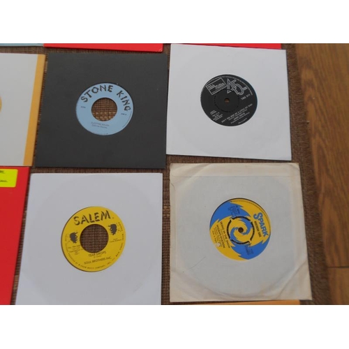 646 - Collection of 35 Soul and Northern Soul 7” singles Original and ressiues VG to EX