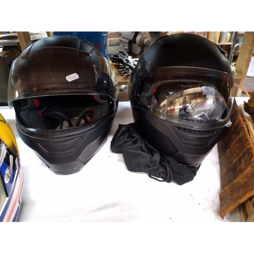 74 - 4 quality motorcycle helmets, AGV & Nolan etc. sizes XL/ L/ M