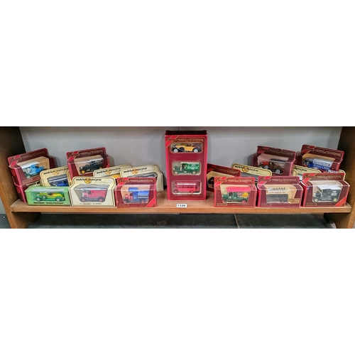 1126 - 20 boxed Matchbox models of Yesteryear & a limited edition gift set