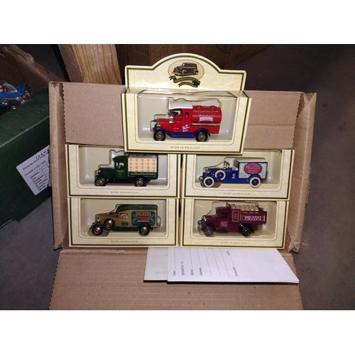 25 - Vintage slot cars and track etc and boxed Lledo diecast models (5)