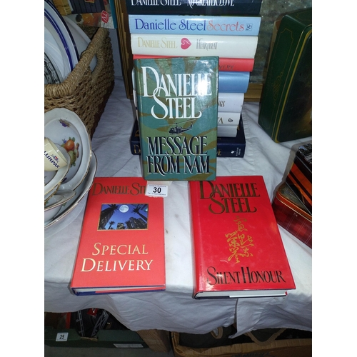 30 - A good lot of Danielle Steele hardback books