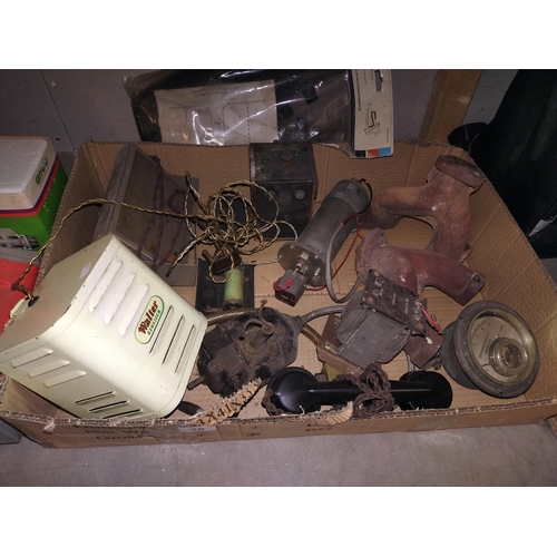 38 - A quantity of vintage electrical items and parts, including Walter ozonizer (untested, collect only)