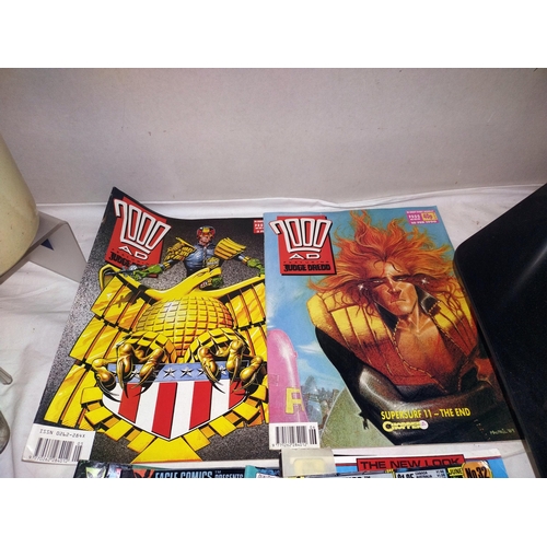 41 - A quantity of comics, Judge Dredd and 2000AD