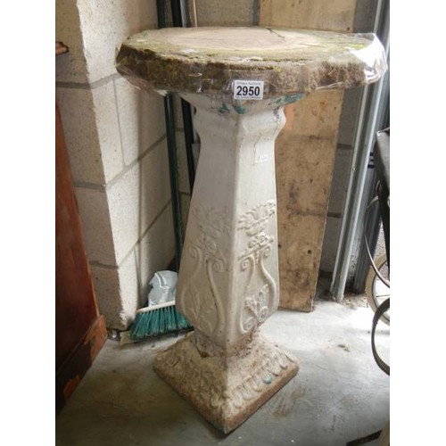 2950 - An old garden feeding table a/f. 80cm tall. COLLECT ONLY.