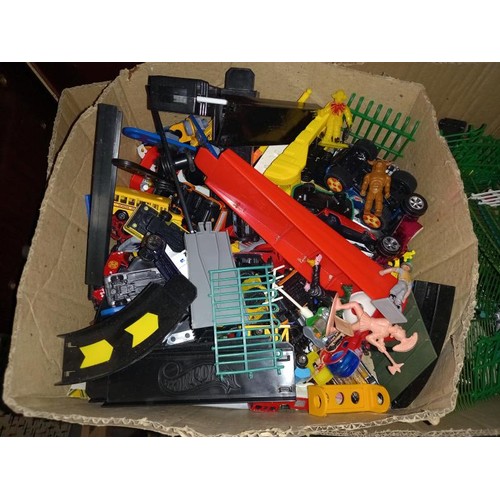 339 - A large lot of mainly die cast cars, cannons etc., including Hot Wheels, Matchbox etc.,