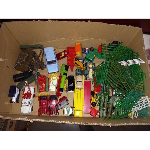 339 - A large lot of mainly die cast cars, cannons etc., including Hot Wheels, Matchbox etc.,