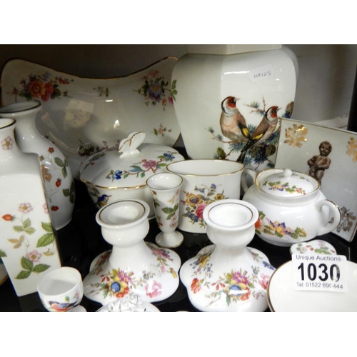 1030 - A quantity of collectables including Worcester, Aynsley & Wedgwood etc.