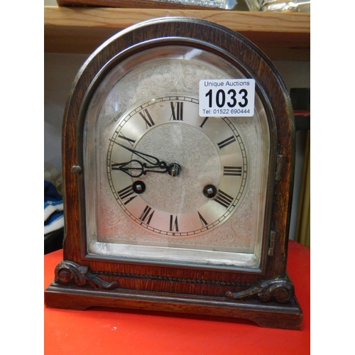 1033 - A good silvered dial mantle clock.
Collect Only.