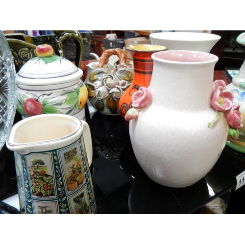 1117 - A selection of mid 20th century vases & jugs