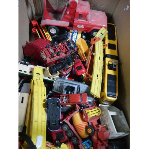 1194 - A quantity of old toys, some A/F